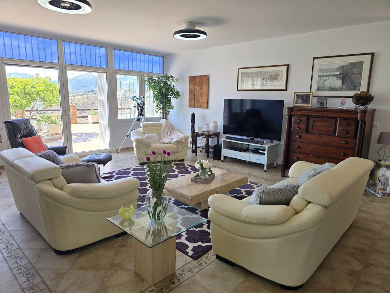 4 bedroom Villa for sale in Canillas de Aceituno with pool garage - € 899,000 (Ref: 10026177)