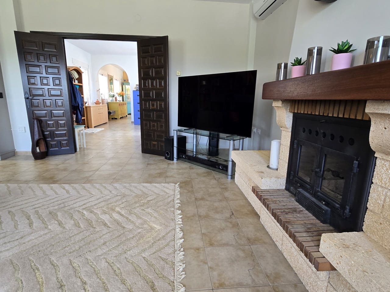 4 bedroom Villa for sale in Canillas de Aceituno with pool garage - € 899,000 (Ref: 10026177)