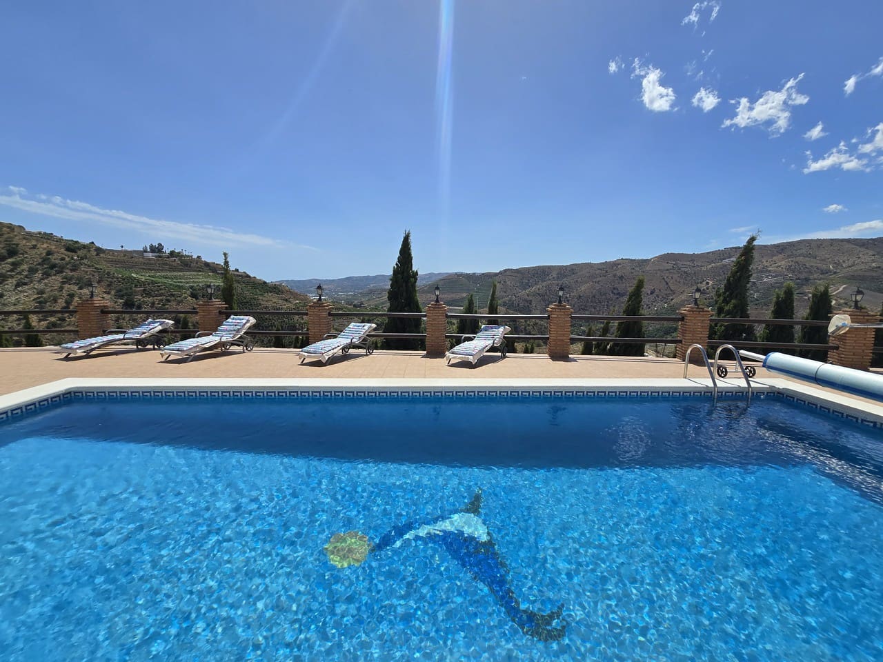 4 bedroom Villa for sale in Canillas de Aceituno with pool garage - € 899,000 (Ref: 10026177)