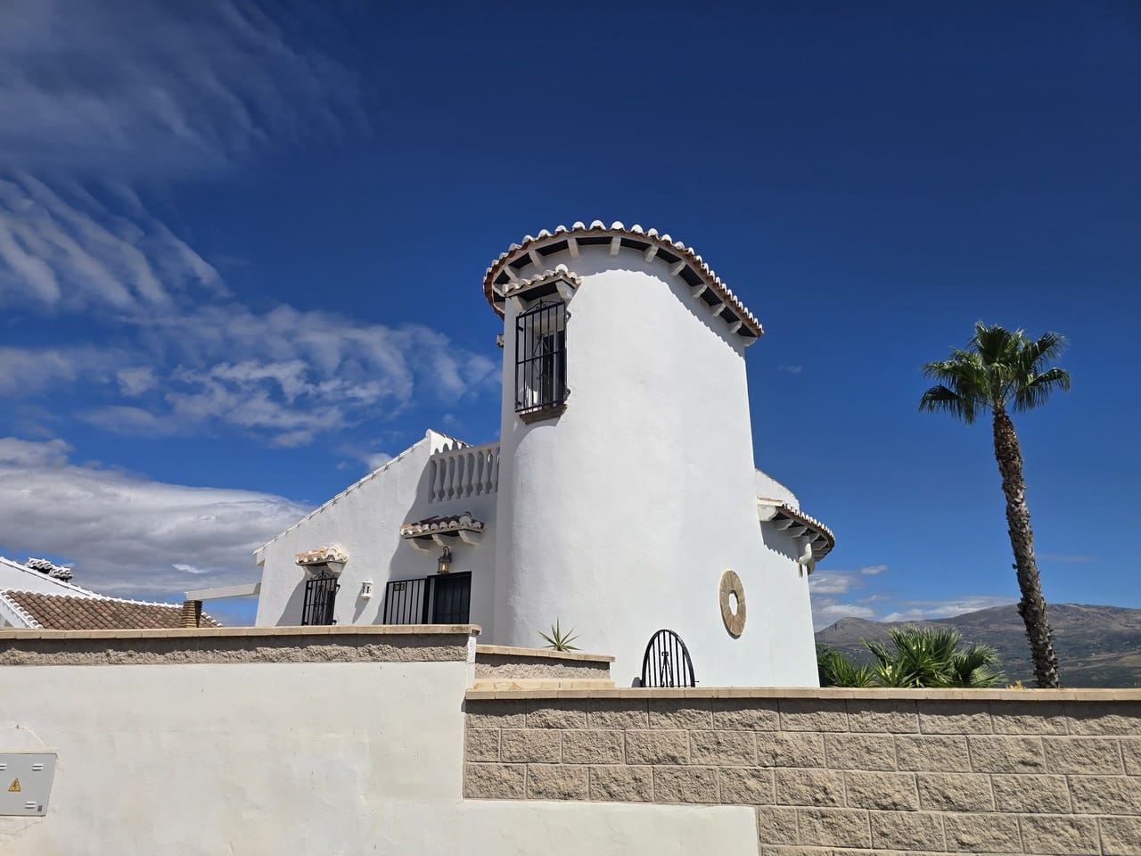 3 Zimmer Villa zu verkaufen in Vinuela mit Garage - 449.000 € (Ref: 10038543)