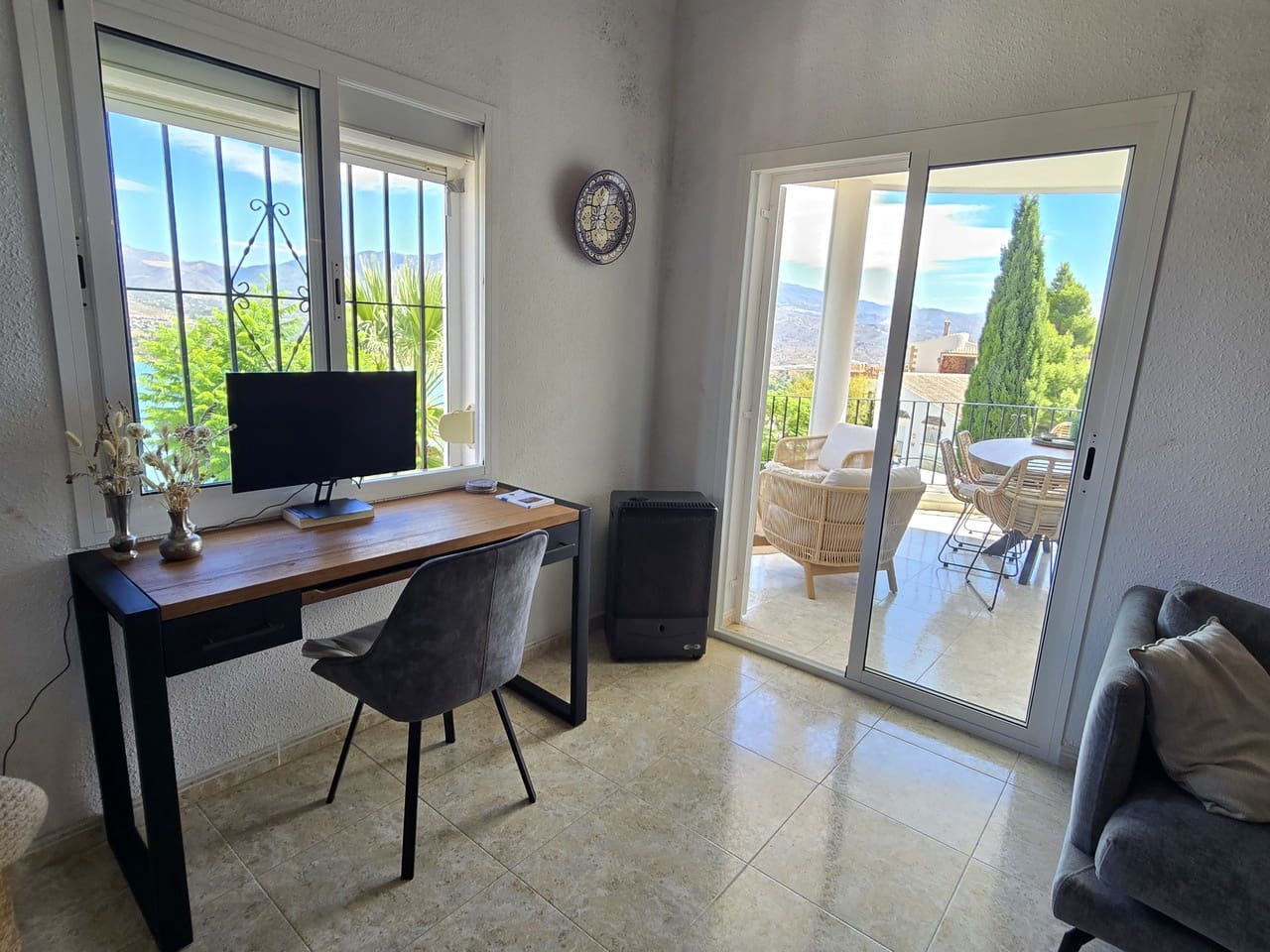 3 Zimmer Villa zu verkaufen in Vinuela mit Garage - 449.000 € (Ref: 10038543)