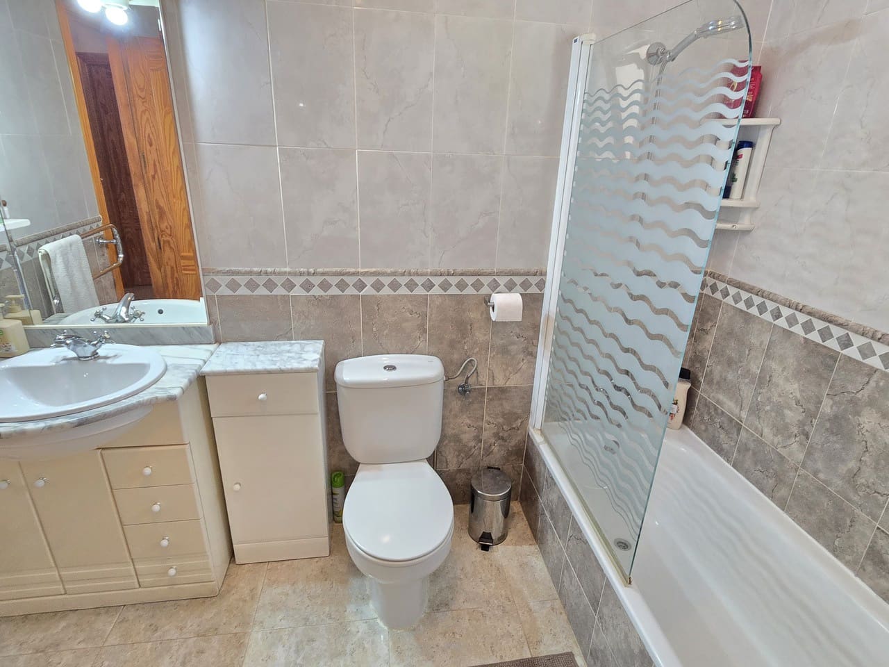 3 Zimmer Villa zu verkaufen in Vinuela mit Garage - 449.000 € (Ref: 10038543)