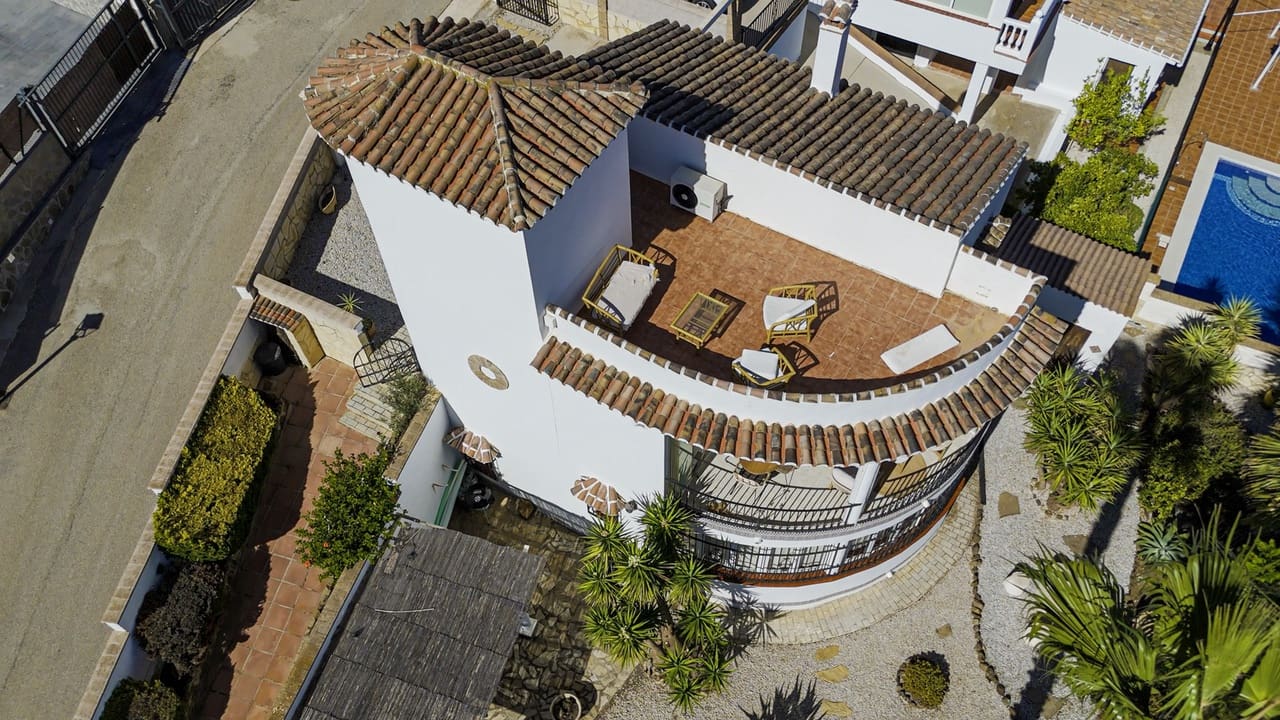 3 Zimmer Villa zu verkaufen in Vinuela mit Garage - 449.000 € (Ref: 10038543)