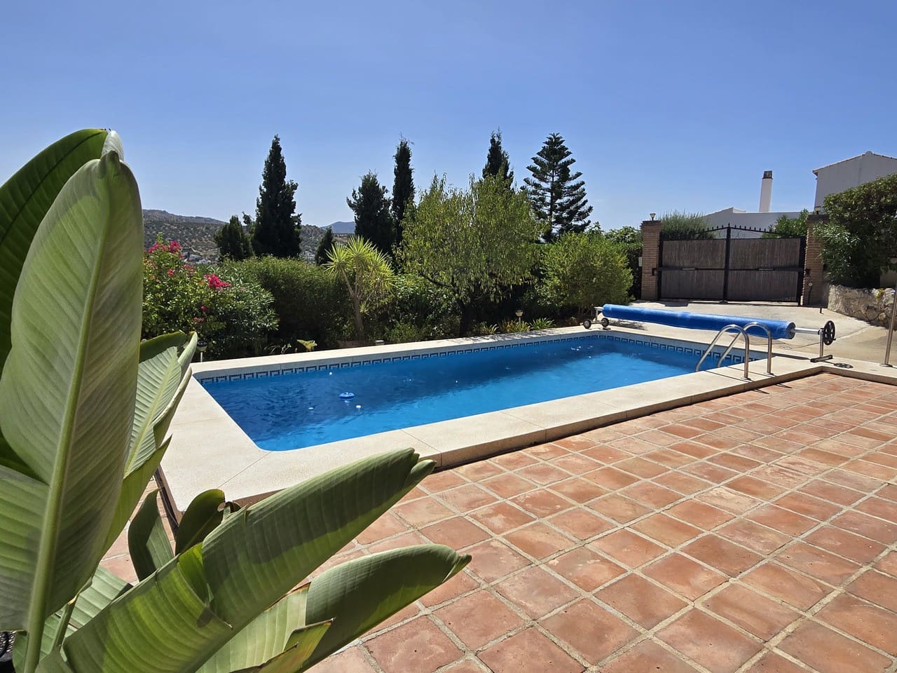 2 bedroom Villa for sale in Vinuela with pool garage - € 299,950 (Ref: 10038544)