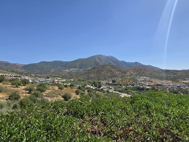 2 bedroom Villa for sale in Viñuela with pool garage - € 299,950 (Ref: 10038544)