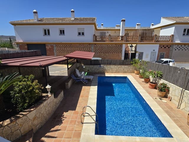 2 chambre Villa/Maison à vendre à Puente de Don Manuel, Alcaucín avec piscine garage - 275 000 € (Ref: 10038545)