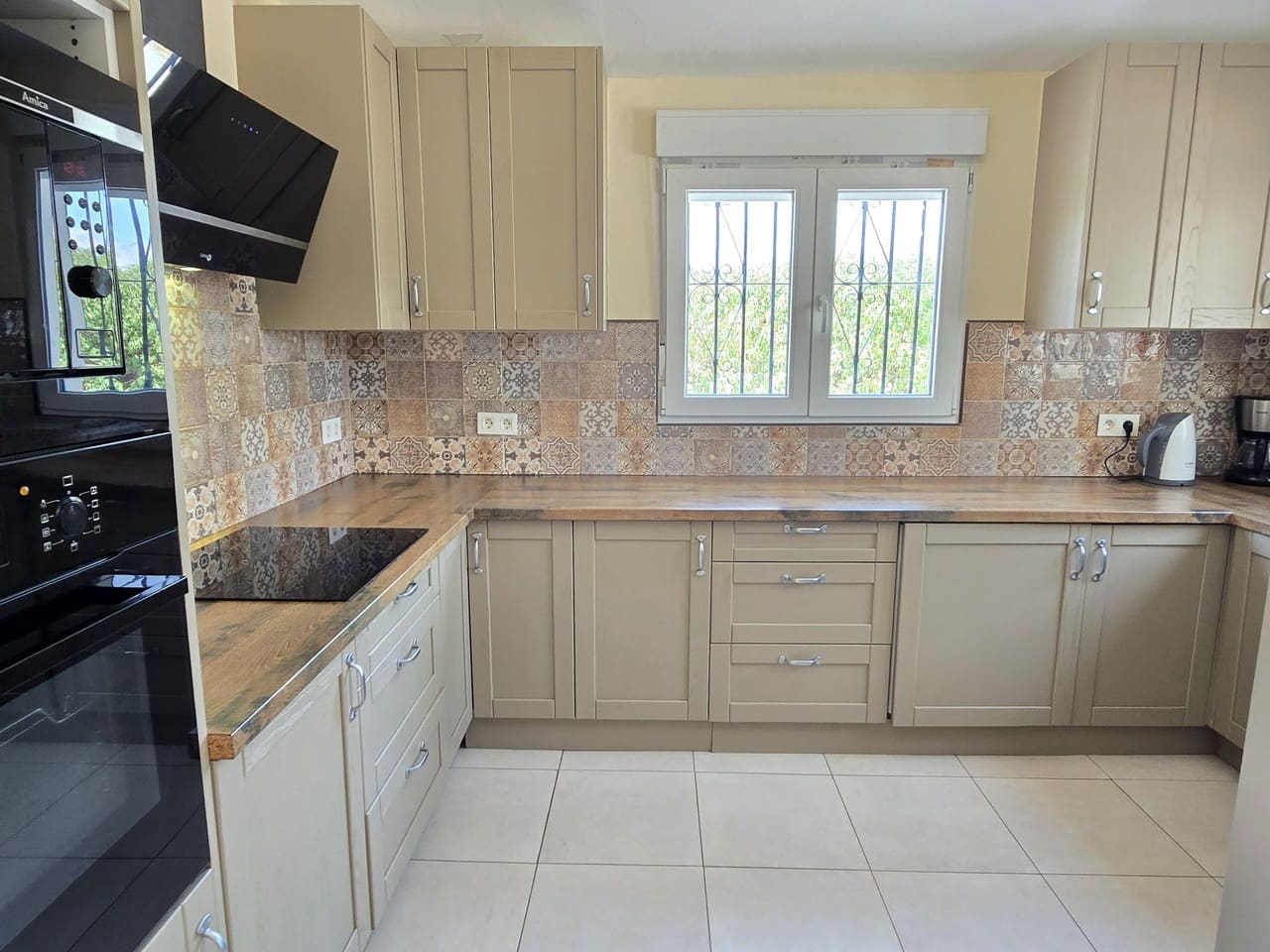 5 quarto Moradia para venda em Vinuela com piscina garagem - 339 000 € (Ref: 10065412)