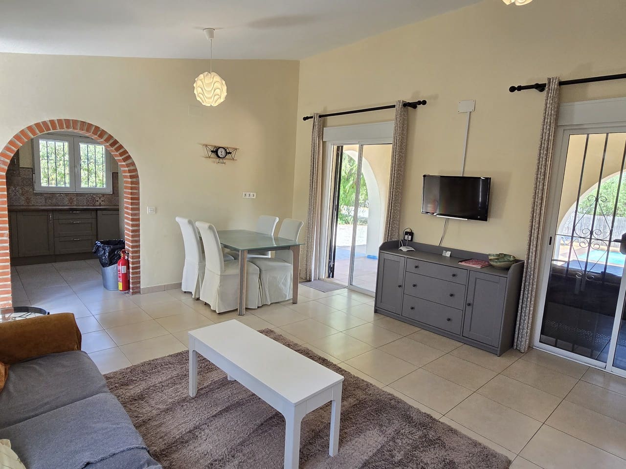 5 quarto Moradia para venda em Vinuela com piscina garagem - 339 000 € (Ref: 10065412)