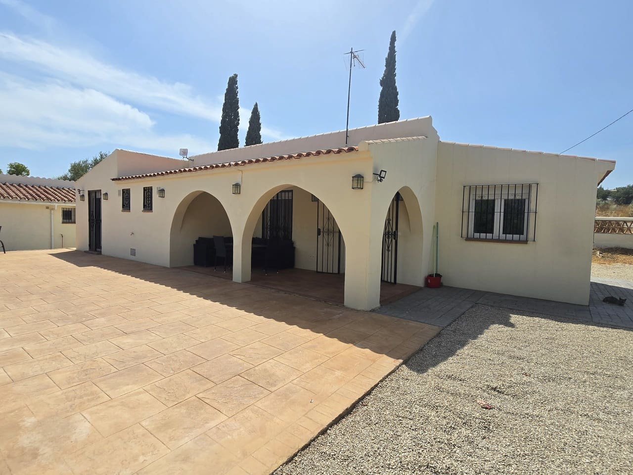 5 quarto Moradia para venda em Vinuela com piscina garagem - 339 000 € (Ref: 10065412)