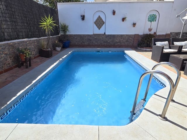 3 bedroom Villa for sale in Puente de Don Manuel, Alcaucín with pool garage - € 315,000 (Ref: 10065413)