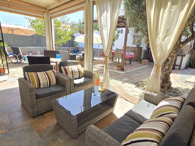 3 bedroom Villa for sale in Puente de Don Manuel, Alcaucín with pool garage - € 315,000 (Ref: 10065413)
