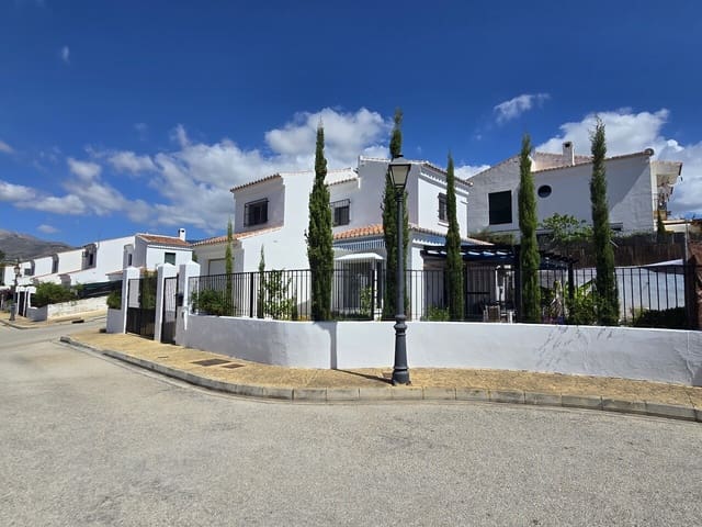 3 makuuhuone Huvila myytävänä paikassa Puente de Don Manuel, Alcaucín mukana uima-altaan 
autotalli - 349 950 € (Ref: 10065646)