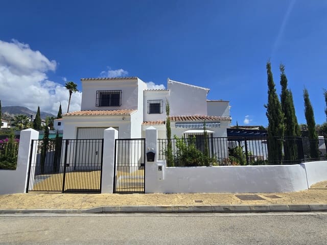 3 makuuhuone Huvila myytävänä paikassa Puente de Don Manuel, Alcaucín mukana uima-altaan 
autotalli - 349 950 € (Ref: 10065646)