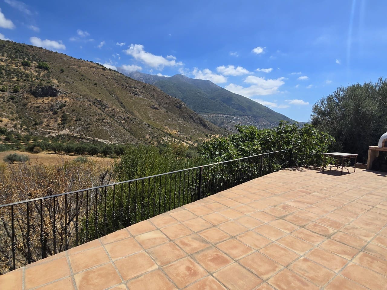 3 soverom Villa til salgs i Alcaucin med garasje - € 339 000 (Ref: 10073376)