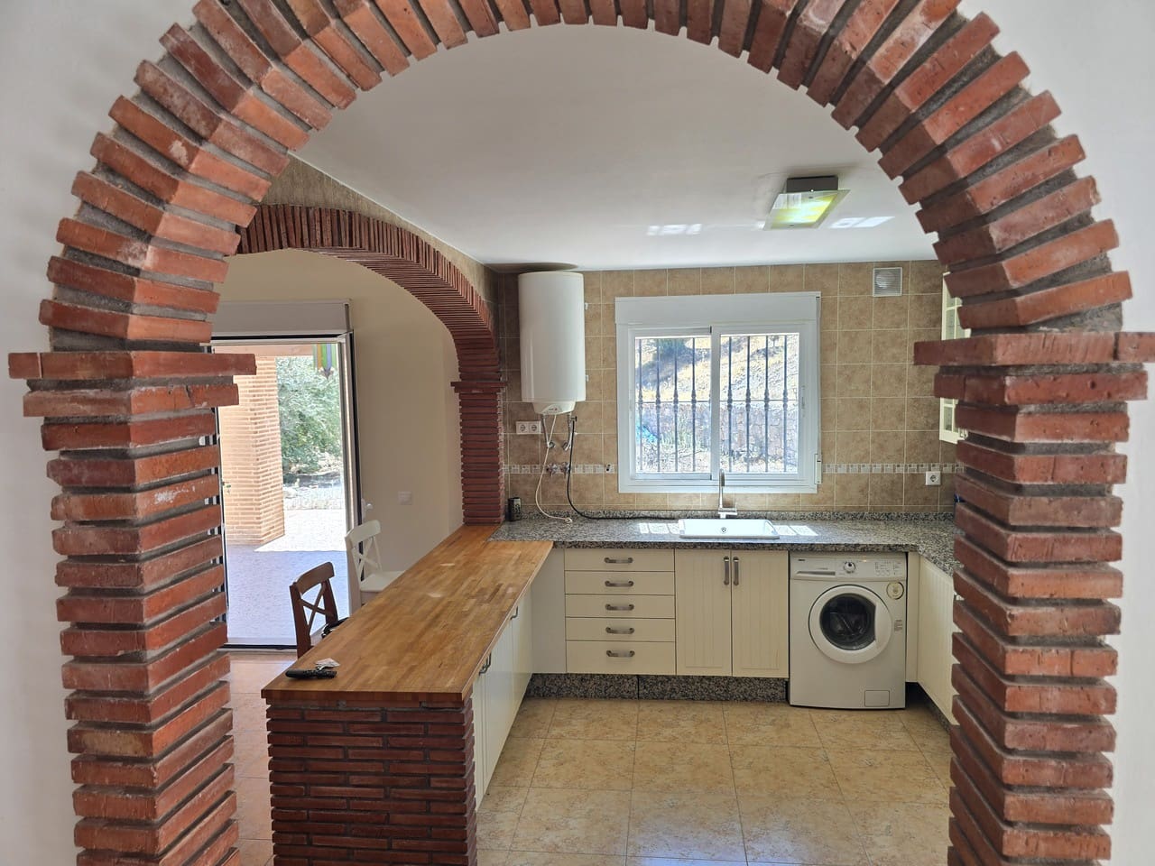 3 soverom Villa til salgs i Alcaucin med garasje - € 339 000 (Ref: 10073376)