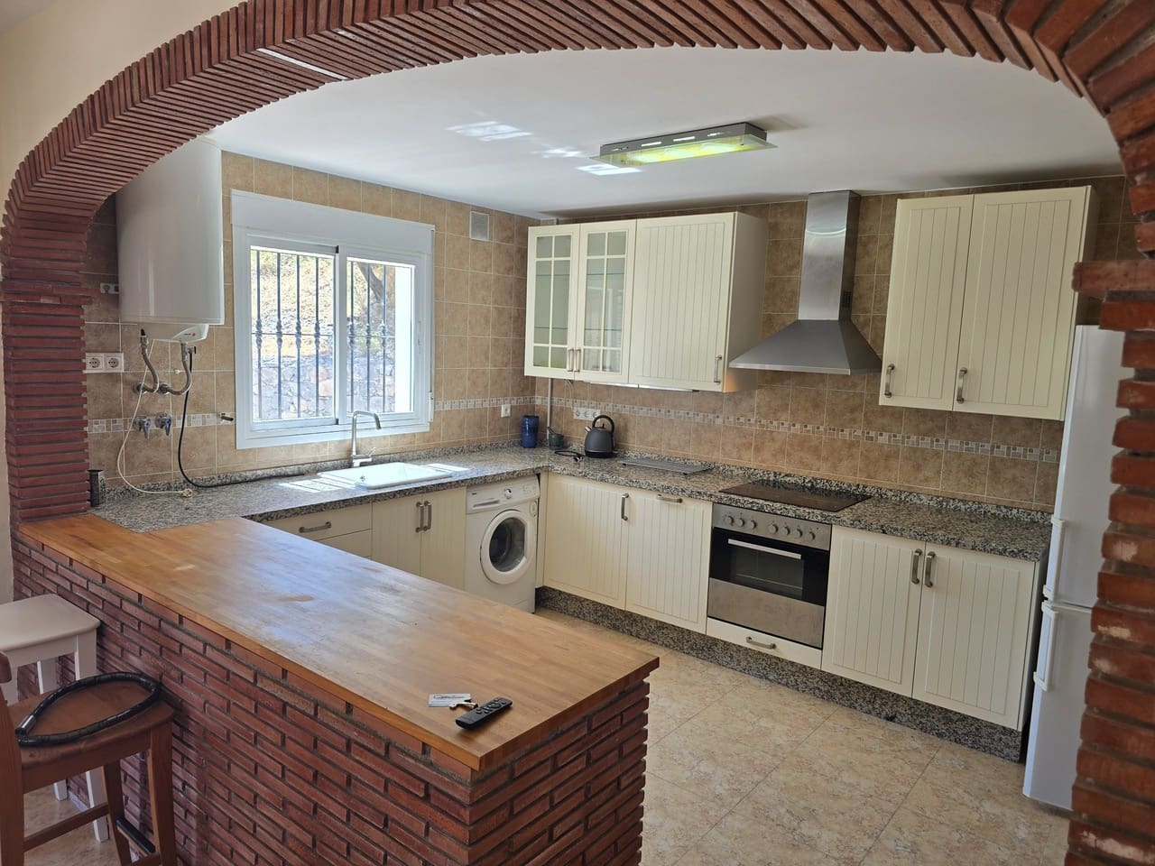 3 soverom Villa til salgs i Alcaucin med garasje - € 339 000 (Ref: 10073376)