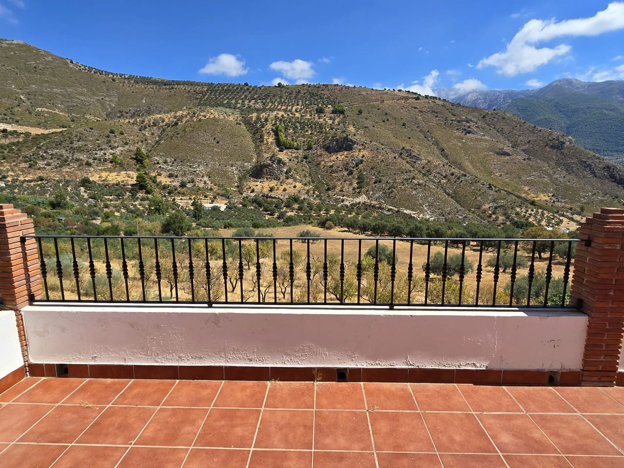3 soverom Villa til salgs i Alcaucin med garasje - € 339 000 (Ref: 10073376)