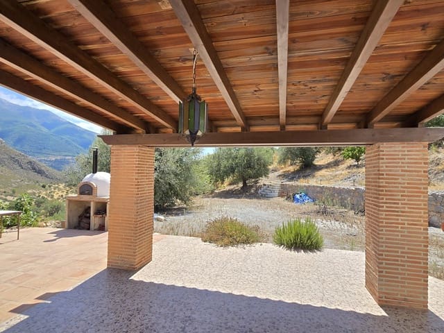 3 soverom Villa til salgs i Alcaucín med garasje - € 339 000 (Ref: 10073376)