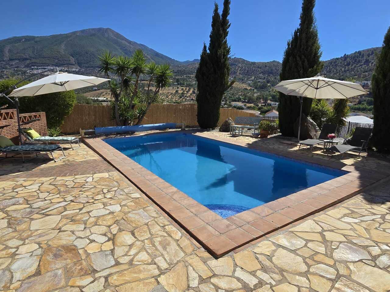 3 sovrum Villa till salu i Venta Baja med pool garage - 395 000 € (Ref: 10079962)