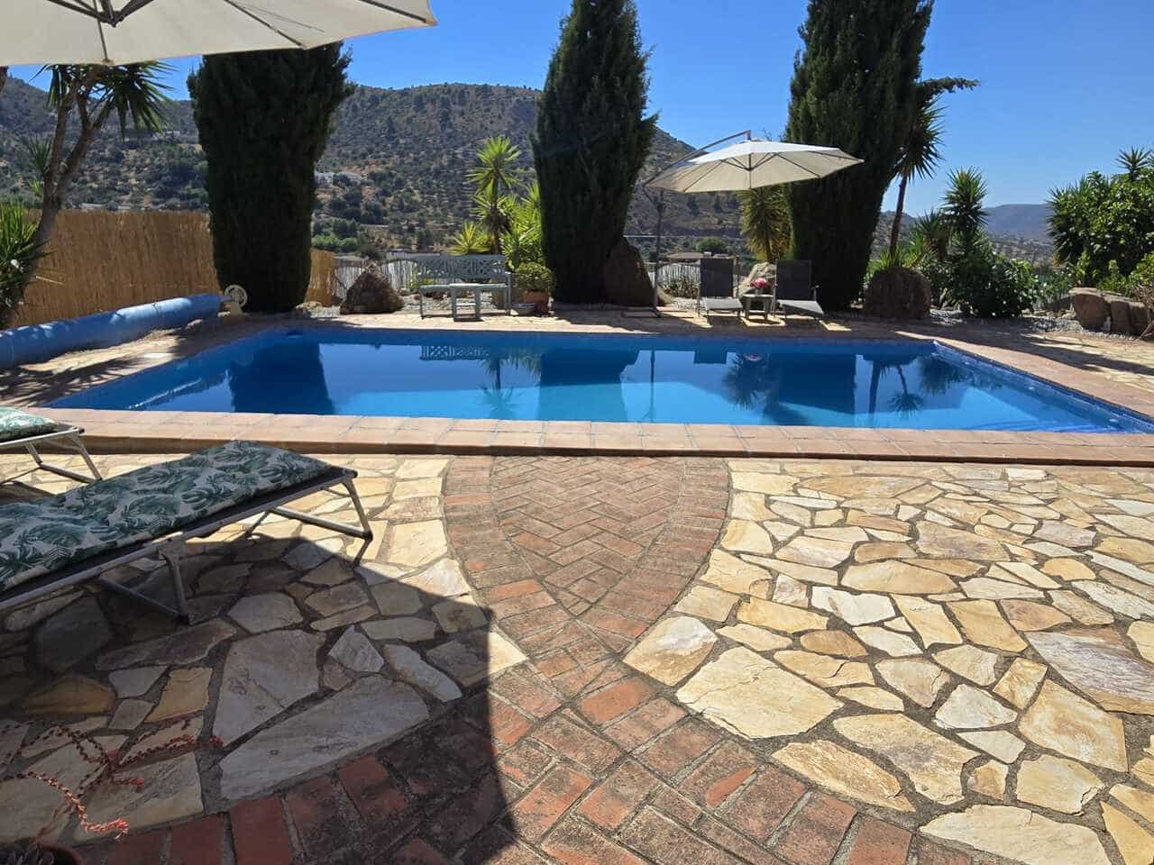 3 sovrum Villa till salu i Venta Baja med pool garage - 395 000 € (Ref: 10079962)