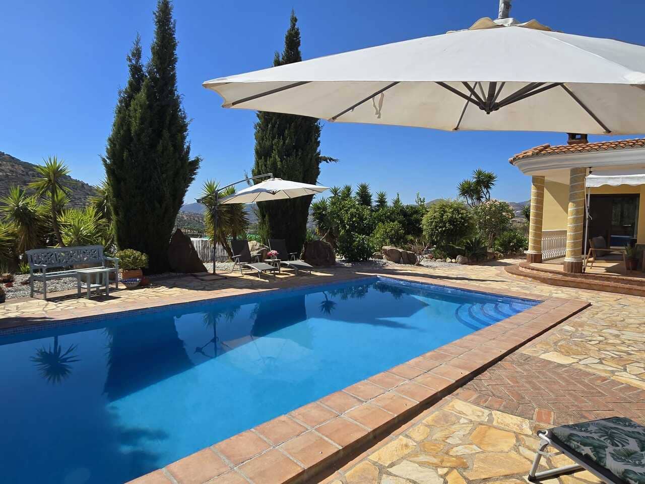 3 sovrum Villa till salu i Venta Baja med pool garage - 395 000 € (Ref: 10079962)