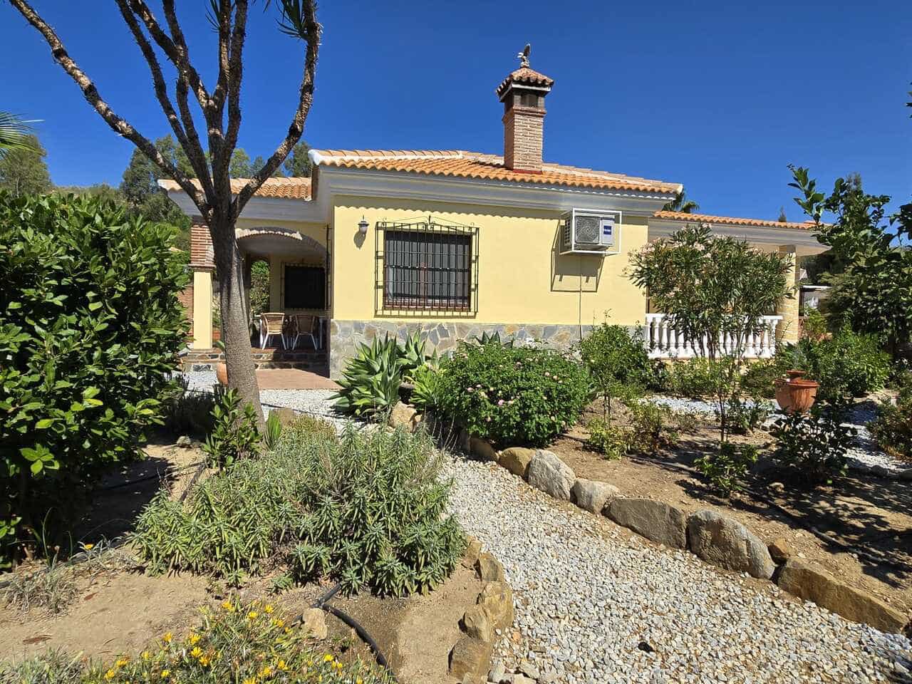 3 sovrum Villa till salu i Venta Baja med pool garage - 395 000 € (Ref: 10079962)