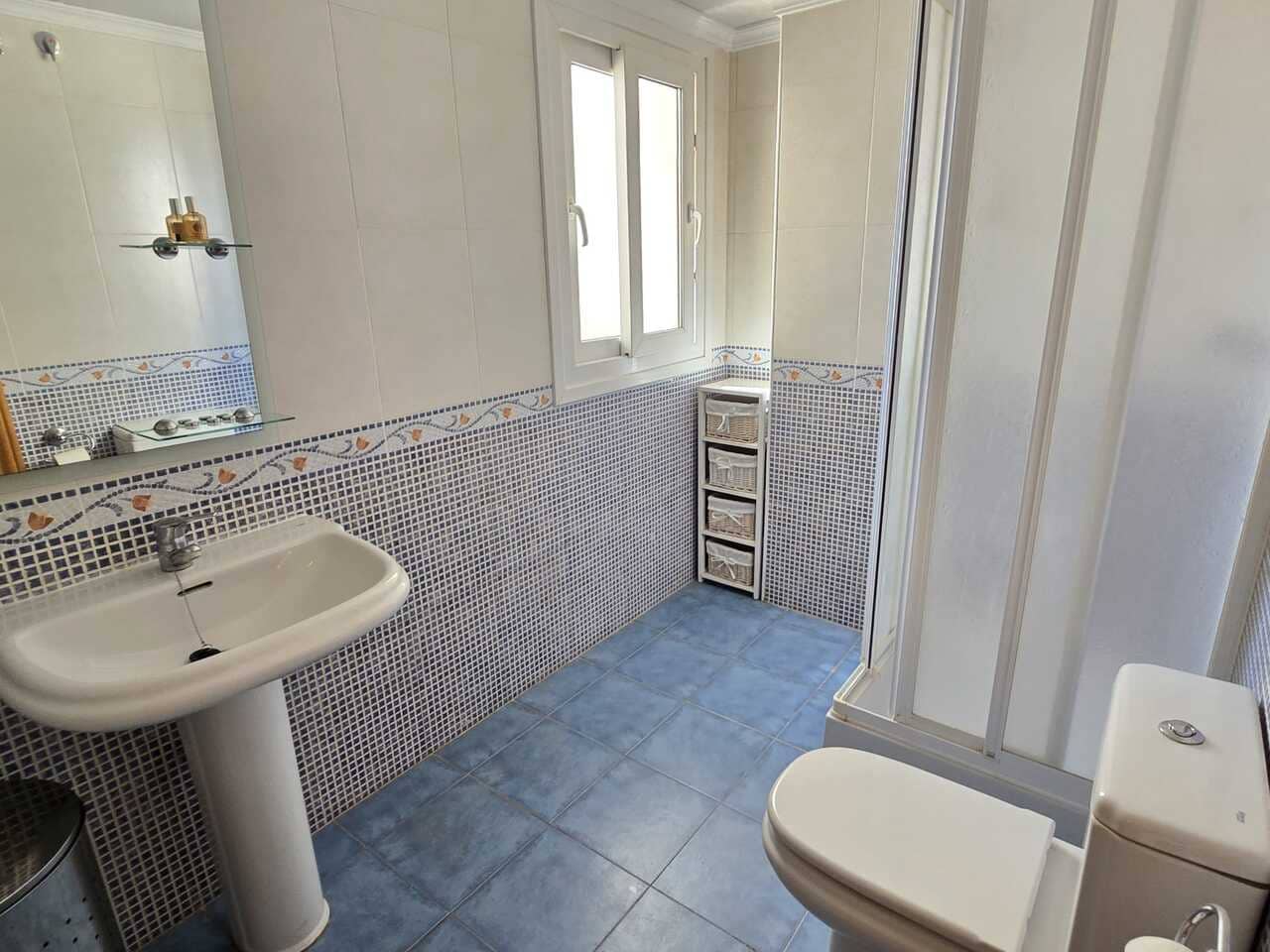 2 Zimmer Apartment zu verkaufen in Alcaucin mit Garage - 189.000 € (Ref: 10082209)