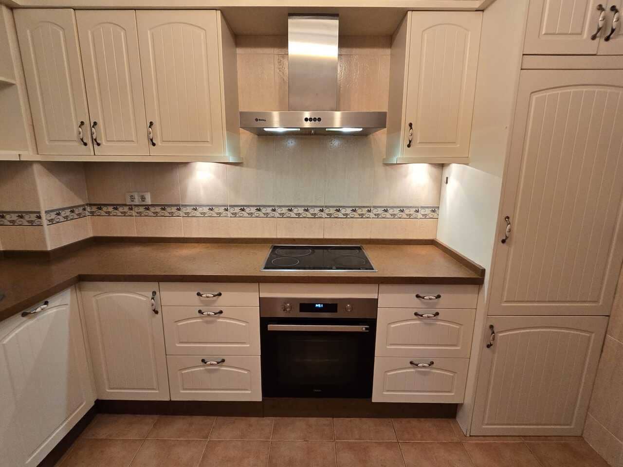 2 Zimmer Apartment zu verkaufen in Alcaucin mit Garage - 189.000 € (Ref: 10082209)
