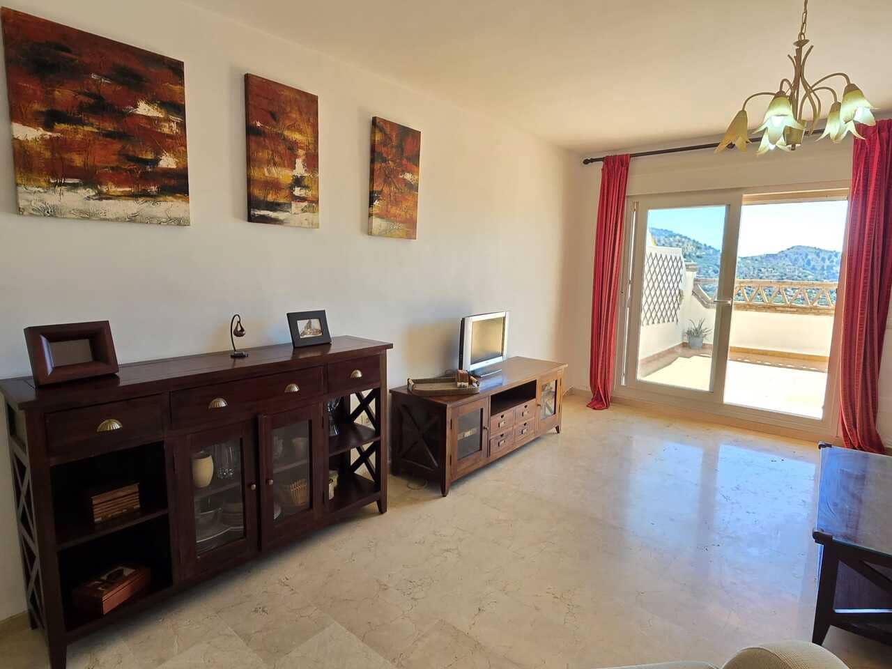 2 Zimmer Apartment zu verkaufen in Alcaucin mit Garage - 189.000 € (Ref: 10082209)