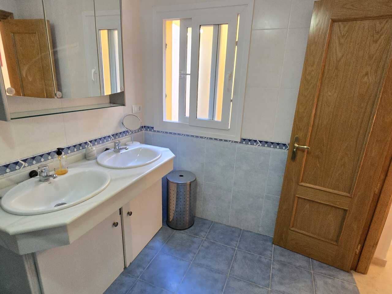 2 Zimmer Apartment zu verkaufen in Alcaucin mit Garage - 189.000 € (Ref: 10082209)