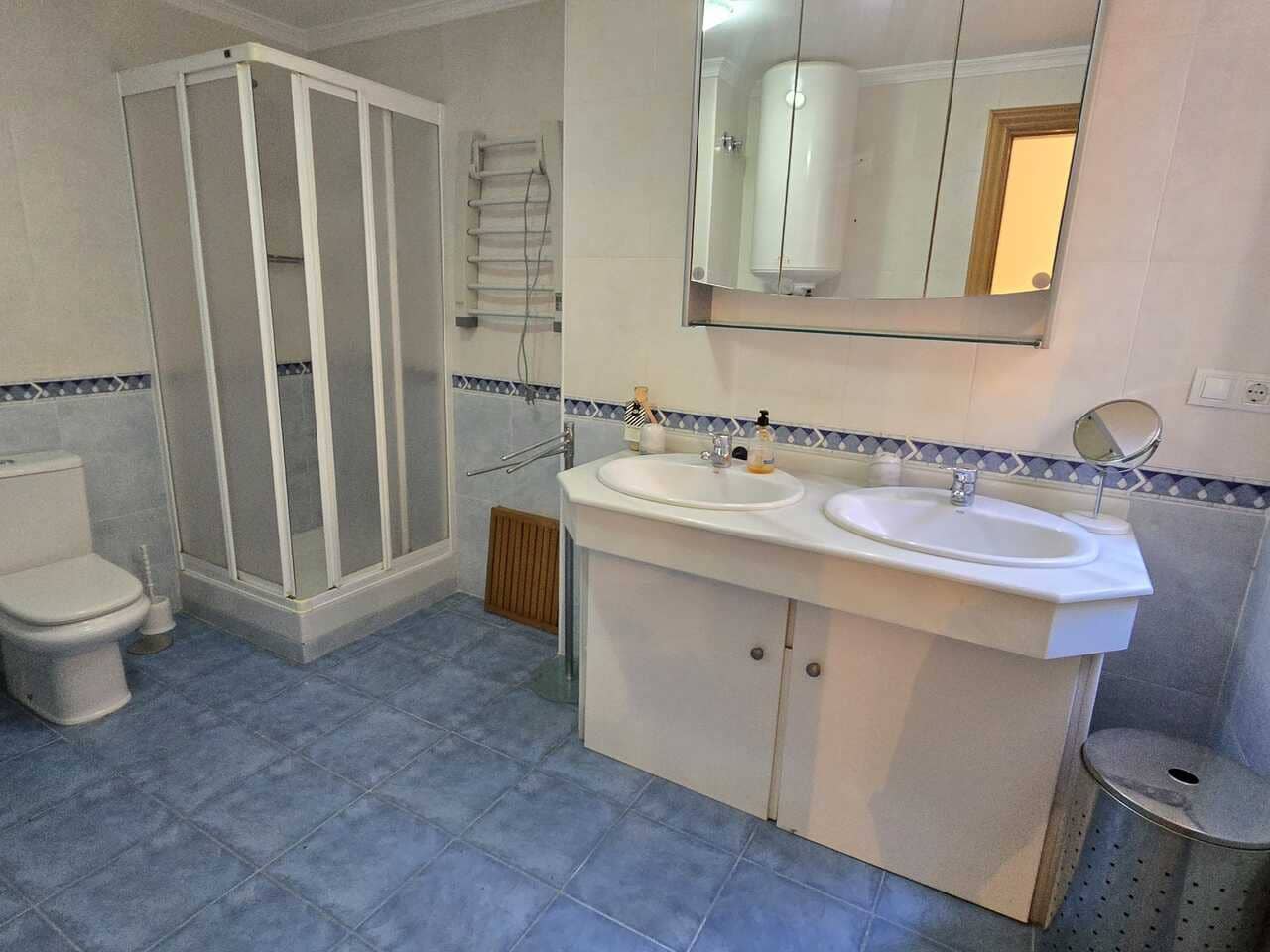 2 Zimmer Apartment zu verkaufen in Alcaucin mit Garage - 189.000 € (Ref: 10082209)