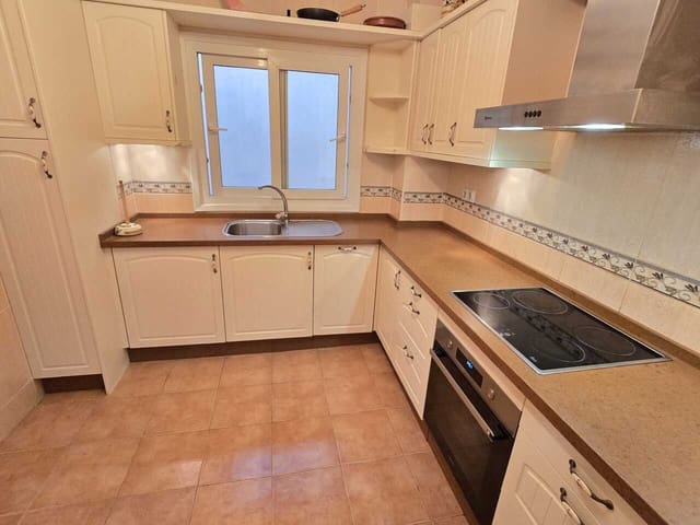 2 Zimmer Apartment zu verkaufen in Alcaucín mit Garage - 189.000 € (Ref: 10082209)