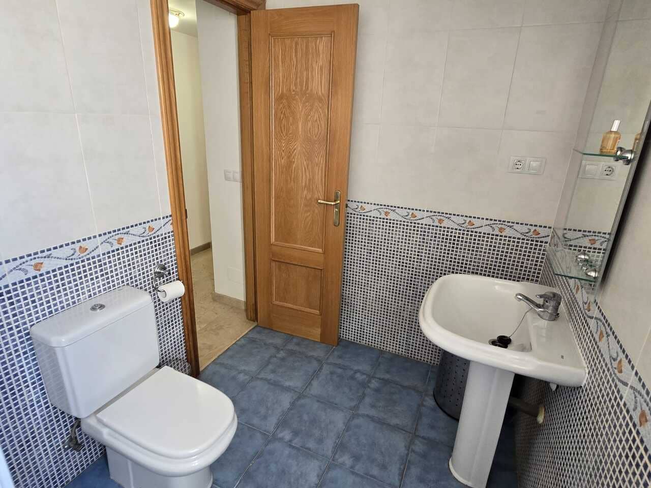 2 Zimmer Apartment zu verkaufen in Alcaucin mit Garage - 189.000 € (Ref: 10082209)