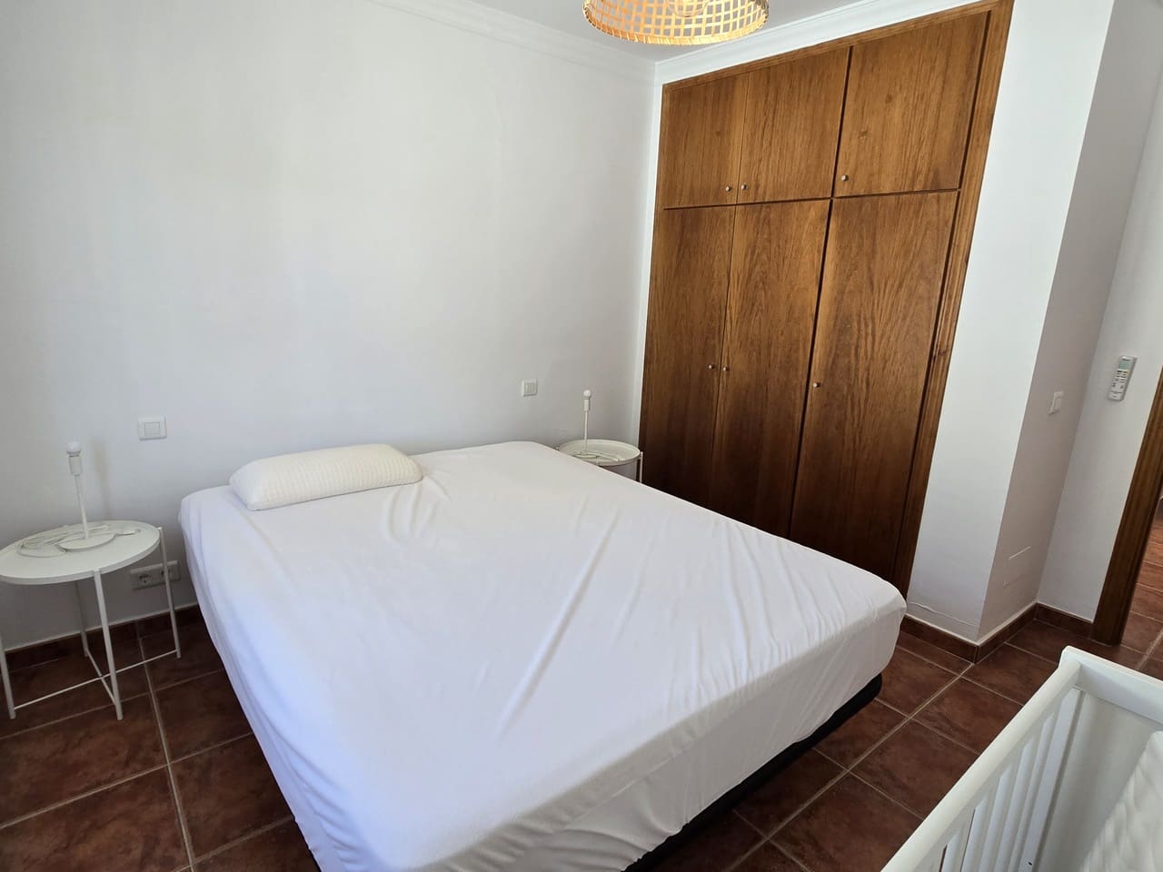 3 sypialnia Willa na sprzedaż w Alcaucin z basenem garażem - 425 000 € (Ref: 10094736)