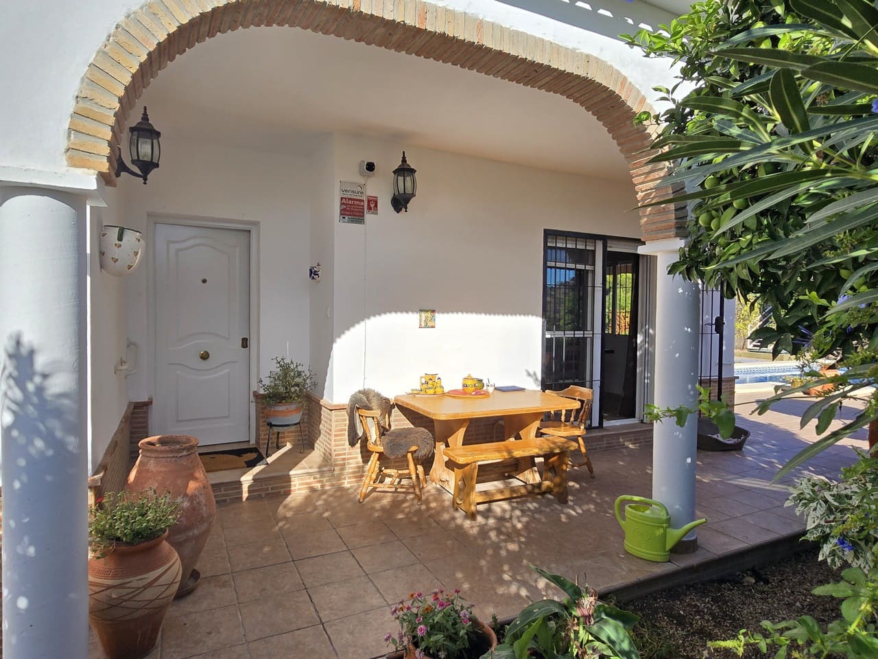 3 sypialnia Willa na sprzedaż w Venta Baja z basenem garażem - 365 000 € (Ref: 10098624)