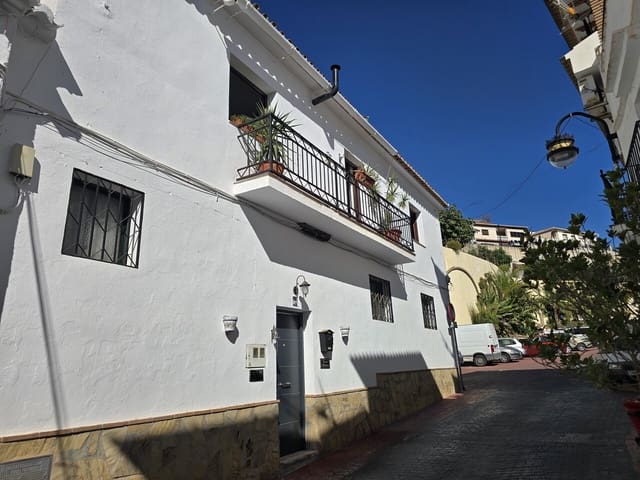 4 sovrum Villa till salu i Viñuela med garage - 295 000 € (Ref: 10099149)