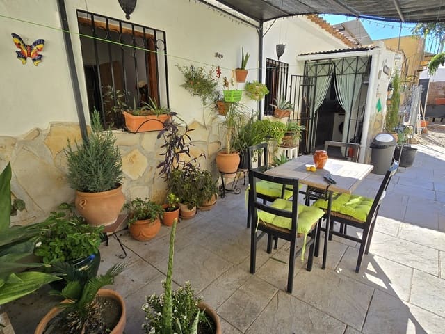 4 sovrum Villa till salu i Viñuela med garage - 295 000 € (Ref: 10099149)