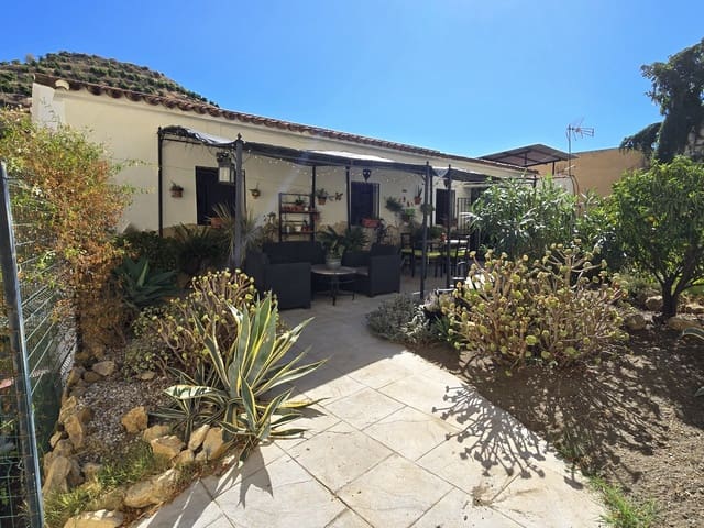 4 sovrum Villa till salu i Viñuela med garage - 295 000 € (Ref: 10099149)