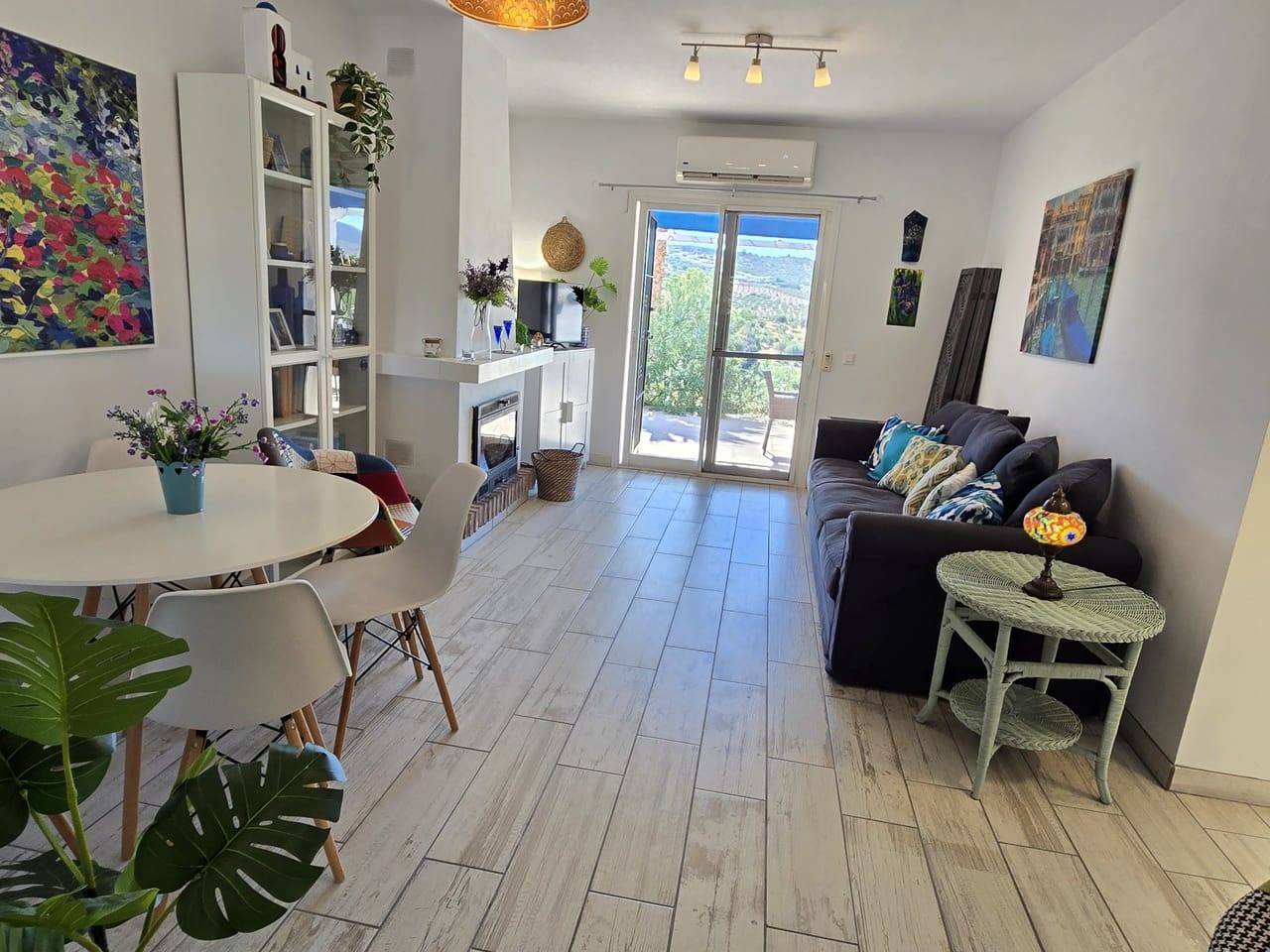 2 bedroom Villa for sale in Vinuela with pool garage - € 185,000 (Ref: 10101005)