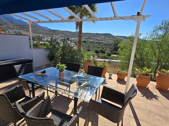 2 bedroom Villa for sale in Viñuela with pool garage - € 185,000 (Ref: 10101005)
