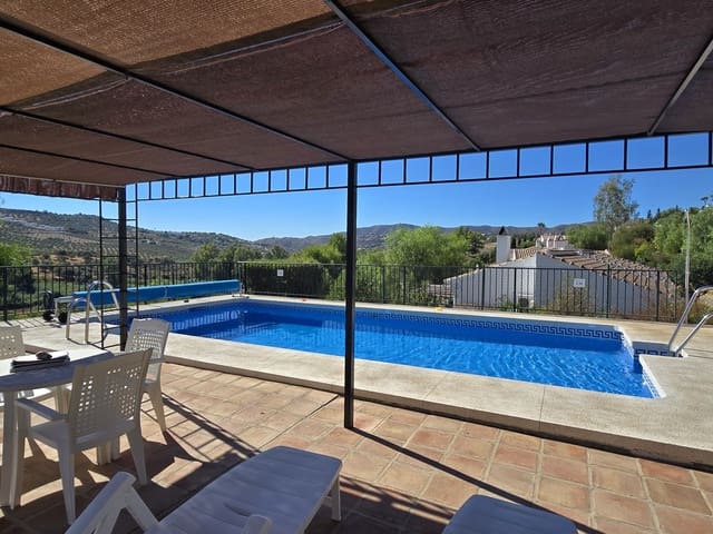 2 bedroom Villa for sale in Viñuela with pool garage - € 185,000 (Ref: 10101005)