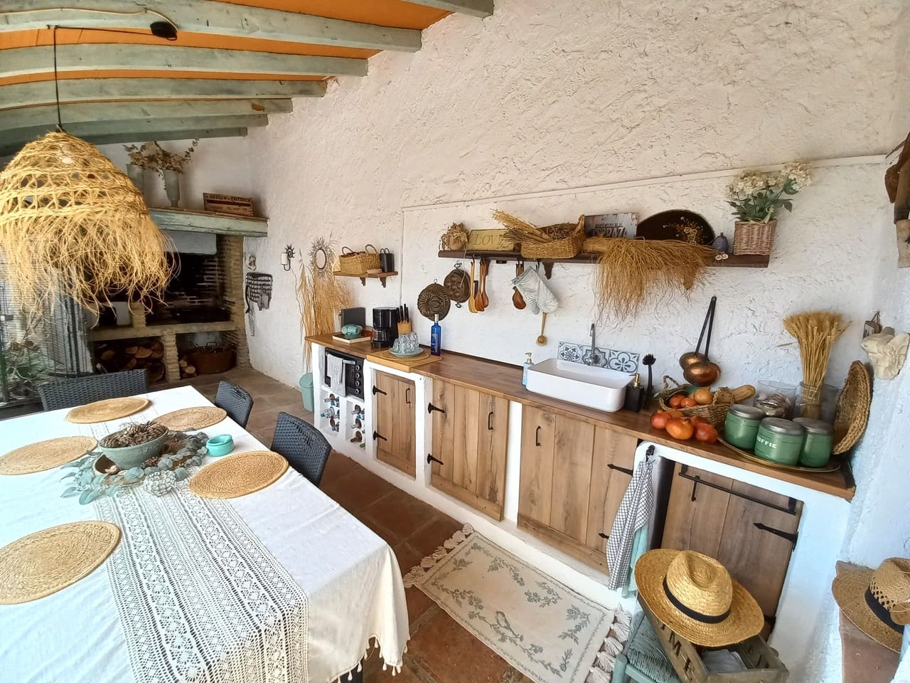 3 slaapkamer Villa te koop in Alcaucin met zwembad garage - € 549.000 (Ref: 10120773)