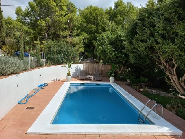 3 slaapkamer Villa te koop in Alcaucín met zwembad garage - € 549.000 (Ref: 10120773)