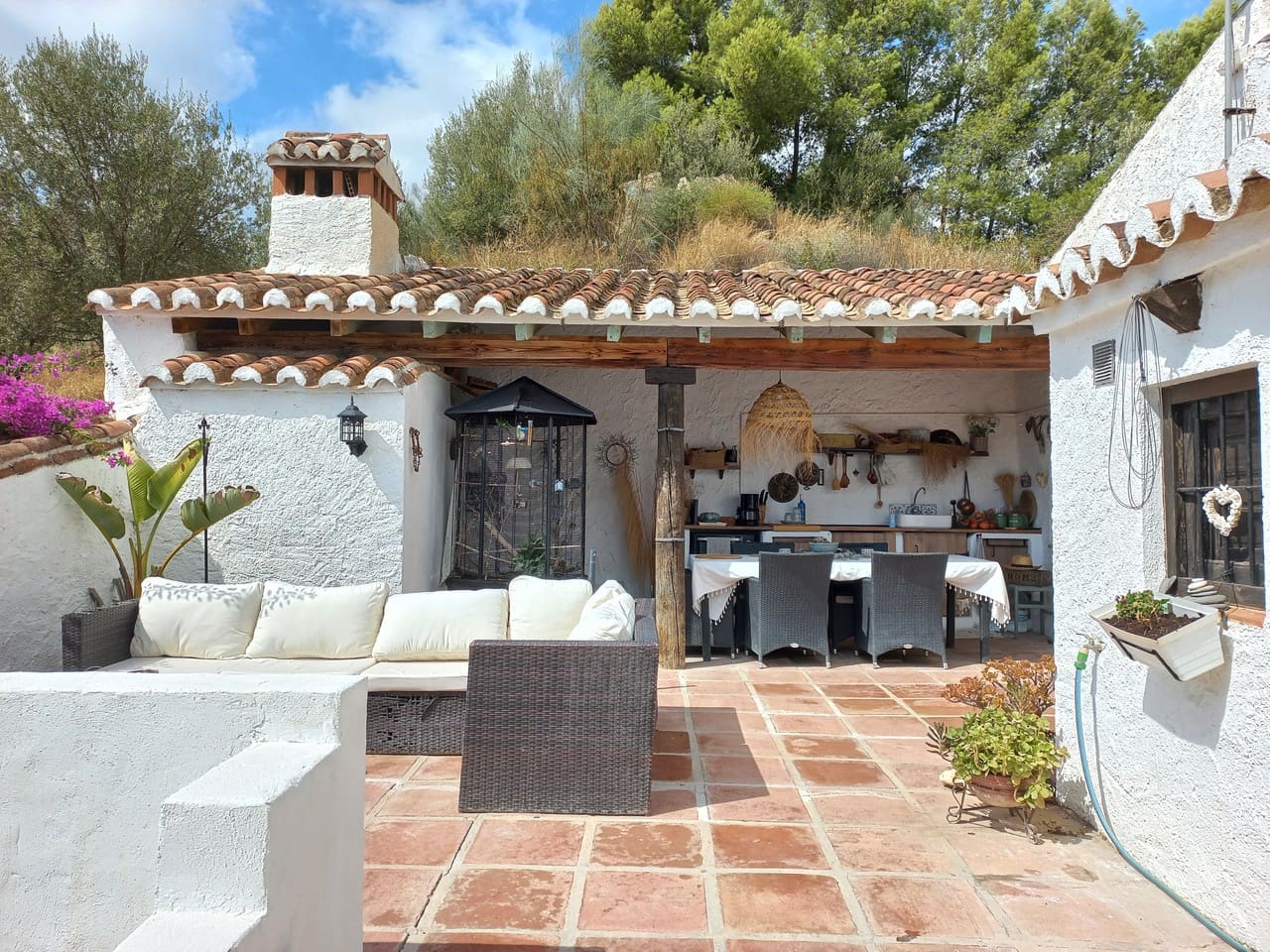 3 slaapkamer Villa te koop in Alcaucin met zwembad garage - € 549.000 (Ref: 10120773)
