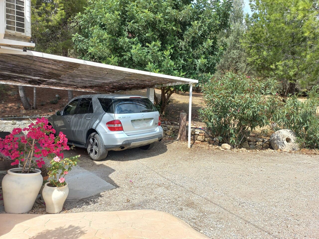 3 slaapkamer Villa te koop in Alcaucin met zwembad garage - € 549.000 (Ref: 10120773)
