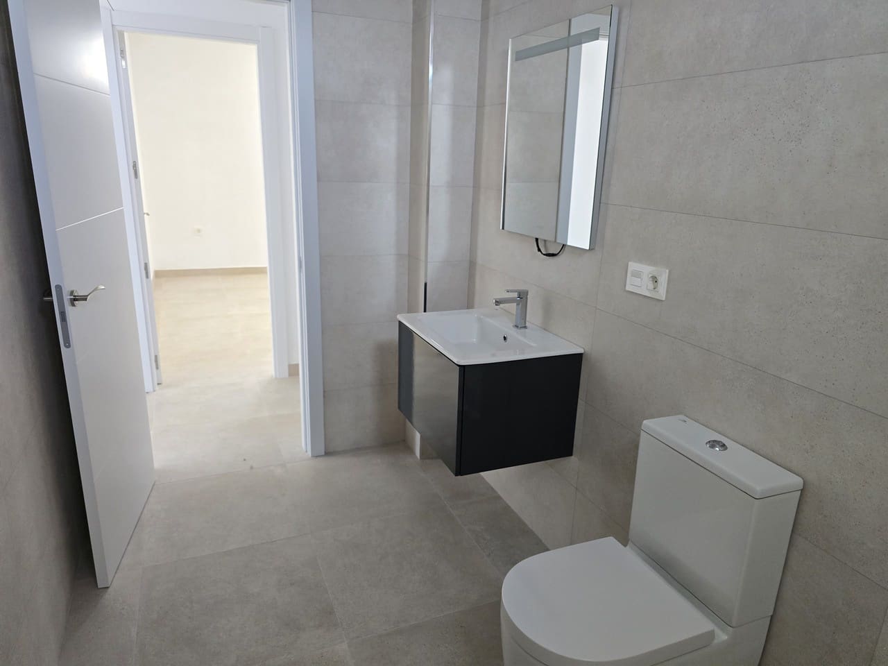 5 slaapkamer Villa te koop in Vinuela met zwembad garage - € 498.000 (Ref: 10158572)