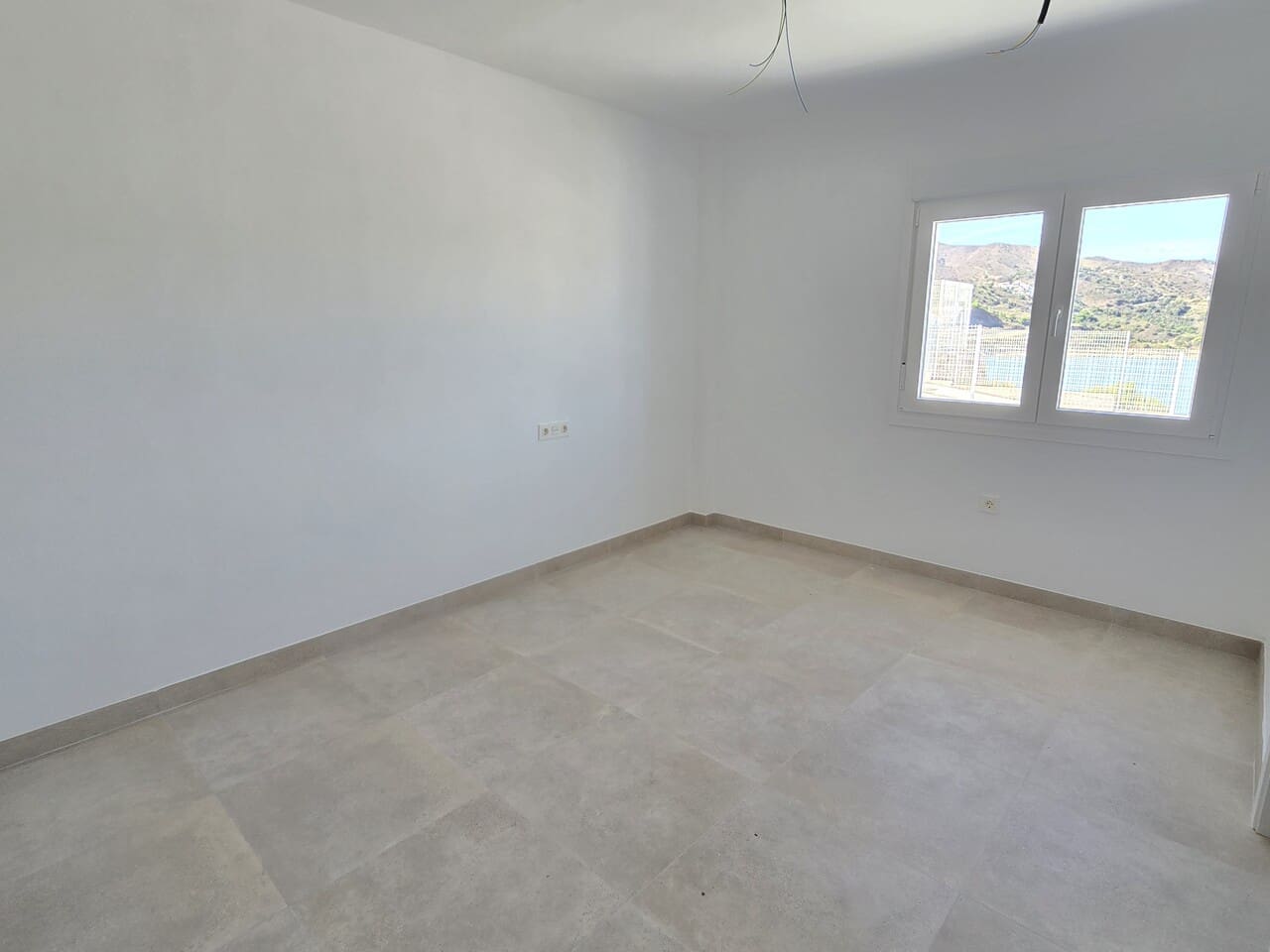 5 slaapkamer Villa te koop in Vinuela met zwembad garage - € 498.000 (Ref: 10158572)