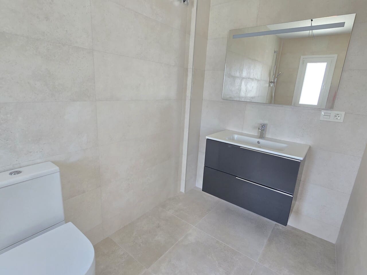 5 slaapkamer Villa te koop in Vinuela met zwembad garage - € 498.000 (Ref: 10158572)