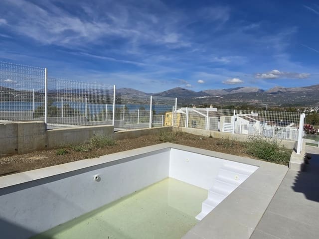 5 slaapkamer Villa te koop in Viñuela met zwembad garage - € 498.000 (Ref: 10158572)