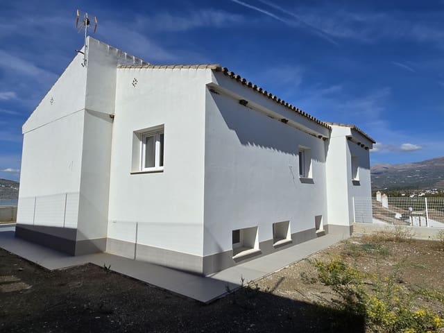 5 slaapkamer Villa te koop in Viñuela met zwembad garage - € 498.000 (Ref: 10158572)